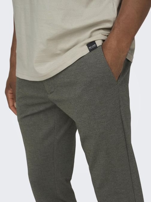 SLIM FIT NADRÁG 