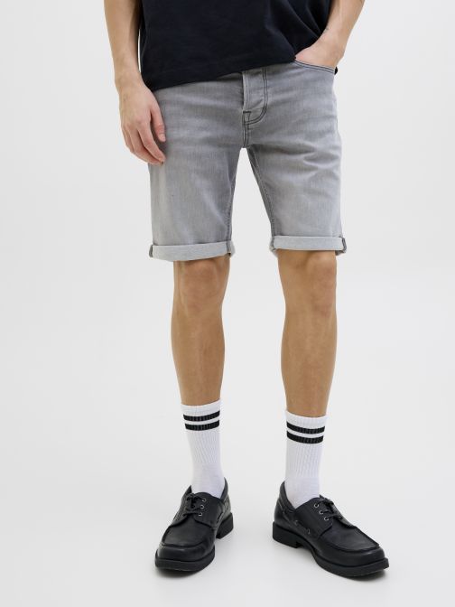 REGULAR FIT SHORTS