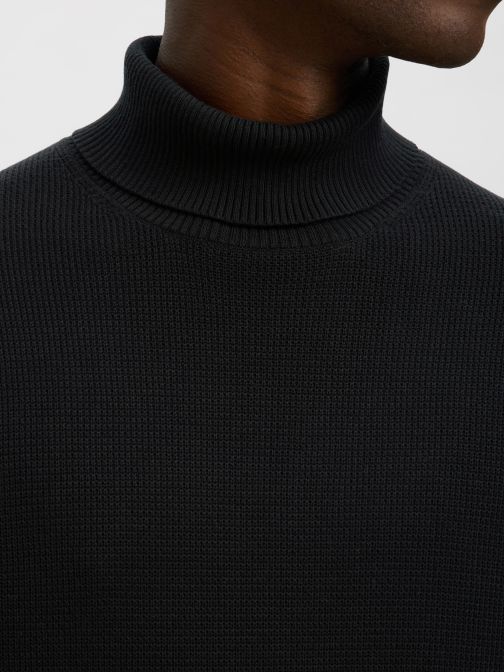 KNITTED ROLL NECK PULLOVER