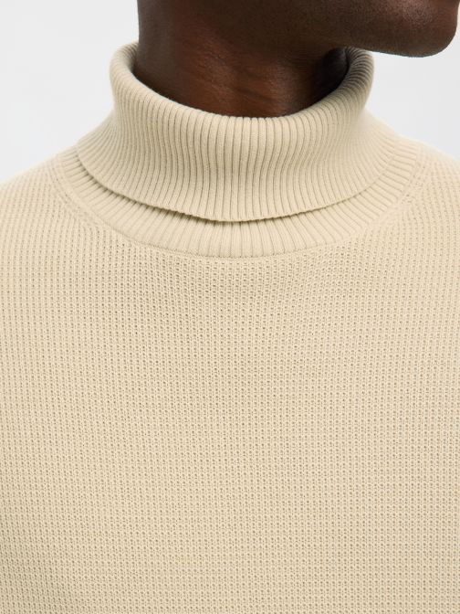 KNITTED ROLL NECK PULLOVER