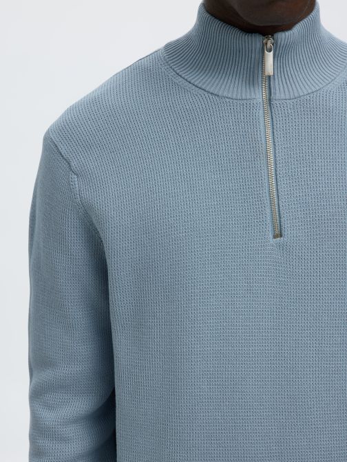 HALF ZIP PULLOVER